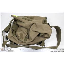 VINTAGE ROYAL CANADIAN AIRFORCE BACKPACK