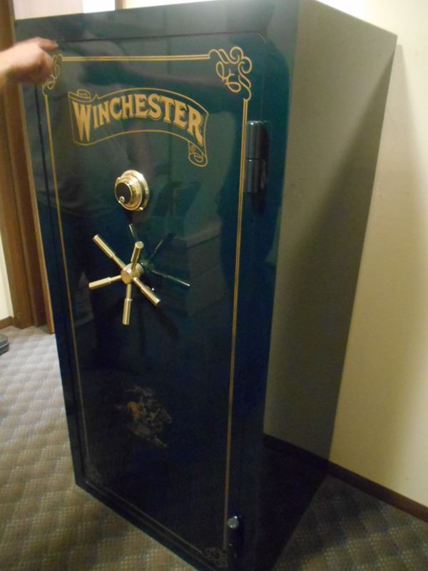 Winchester Western 24 Gun Safe