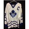Image 3 : WENDEL CLARK SIGNED MAPLE LEAFS HOCKEY JERSEY