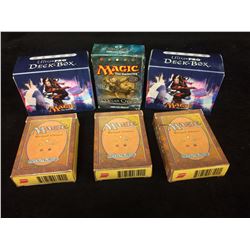 MAGIC THE GATHERING TRADING CARDS & DECKS LOT