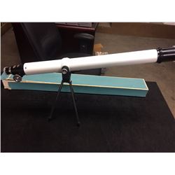 TELESCOPE W/ TRIPOD & BOX