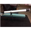 Image 2 : TELESCOPE W/ TRIPOD & BOX