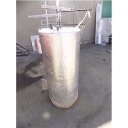 HOT WATER TANK