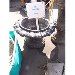 CONCRETE - PLANT POT