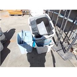 LOT OF ASSORTED TOTES