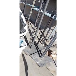 METAL STANDS - 6 TTL