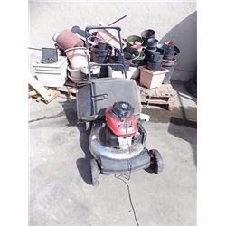 LAWN MOWER - HONDA - GAS