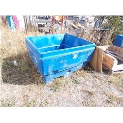 LARGE PLASTIC BIN