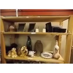 SHELF COLLECTABLE ORNAMENTS - 2 SHELVES TTL