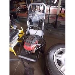 PRESSURE WASHER - 2550 PSI  - GAS - CRAFTSMAN AND WAND