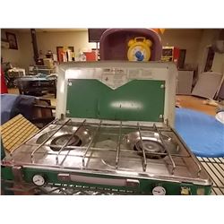 LIKE NEW COLEMAN PROPANE STOVE