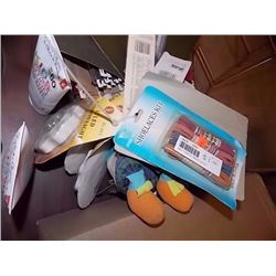 SHOE LACES & 2 BUNDLES OF LED LITEES