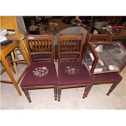 VINTAGE SPINDLE BACK DINING CHAIRS - PETTI POINT SEATS - 6 X BID