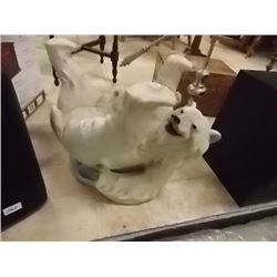 POLAR BEAR WITH CUB FIGURE