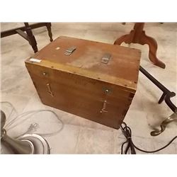 VINTAGE WOOD BOX