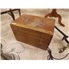 Image 1 : VINTAGE WOOD BOX
