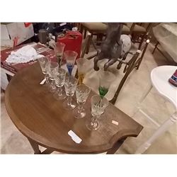 PIN WHEEL GLASSES (6) & COLOUR GLASSES (4) =10 TTL