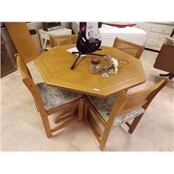 OAK DINING TABLE - OCTAGON SHAPED - INCLUDES LEAF & 4 CHAIRS (OAK & RATAN)
