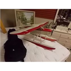REMOTE CONTROL PLANE - FLOAT PLANE - 6' WING SPAN NO REMOTE