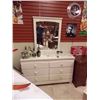 Image 1 : WHITE DRESSER WITH MIRROR - 6 DRAWER