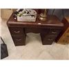 Image 1 : VINTAGE WATER FALL VANITY - 4 DRAWER