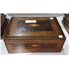 Image 1 : BEAUTIFUL INLAID LAP DESK