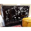 Image 1 : ASIAN 4 PANEL LAQUER SCREEN W/INLAID MOTHER OF PEARL NATURE SCENE