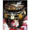 Image 1 : ASIAN HAND PAINTED ON LAQUER PLANT STAND