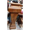 Image 1 : CARVED MAHOGANY PEDESTAL