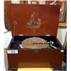 Image 1 : VICTORIAN BRITANNIA MUSIC BOX W/9 DISKS