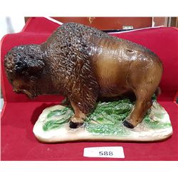 VINTAGE BUFFALO FIGURINE