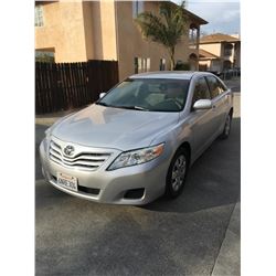 2011 Toyota Camry LE - Silver /Gray