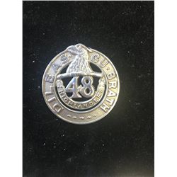 48 HIGHLANDERS CAP BADGE!