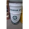 Image 2 : 2 COLLECTIBLE TEXACO AND SHELL GREASE BARRELS