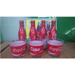 COCO-COLA PORCELAIN RECTANGULAR SIGN (ANDE ROONEY REPRODUCTION - USA), PLUS 4 COCA-COLA ALUMINUM FRO