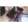 Image 3 : 1 HEATED PET DISH, LARGE S.S. BOWL, 2 INTERLOCKING MATTS AND TUB OS MISC GARDEN AND PET SUPPLIES