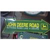 Image 3 : 1 BOX J.D. DECORATIVE LIGHT SET, J.D. SIGN PLUS J.D. DEALERSHIP  PRESTIGE SERIES, ERTL COLLECTIBLE 1