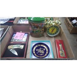 1 BOX J.D. COLLECTIBLES, LOCK BLADE KNIFE IN WOODEN CASE, J.D. PORCELAIN 24 K GOLD TRIMMED COBALT BL