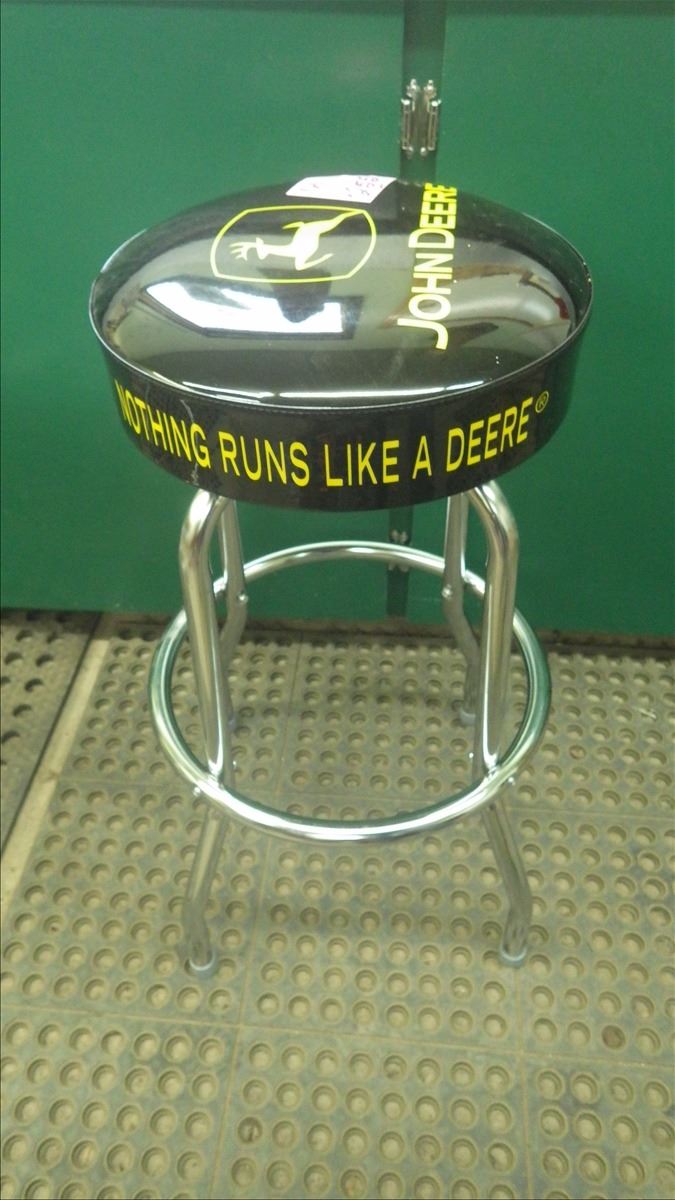 JOHN DEERE SWIVEL SEAT STOOL