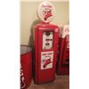 Image 1 : TEXACO FIRE CHIEF GAS PUMP WITH GLOBE MADE BY TOKHEIM. THIS IS AN EXCELLENT PIECE IN ORIGINAL CONDIT