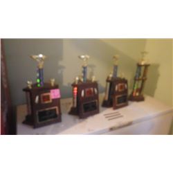 FOUR LARGE TROPHY AND 3 PAQUES FROM DRAGONS ROD AND CUSTOM CAR SHOW
