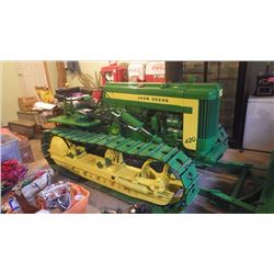 JOHN DEERE 420 CRAWLER COMPLETE WITH DUAL HYDRAULICS, 3 POINT COMPLETE HITCH, GRILL GUARD, STUMP PAN