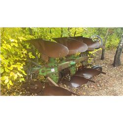 JOHN DEERE OVER AND UNDER 3 BOTTOM PLOUGH WITH 3 POINT HITCH