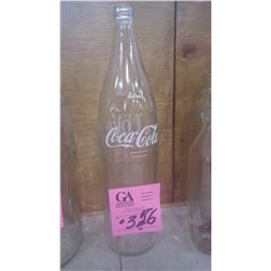 UNCIRCULATED 1 LTR SMALL SPOUT COCA-COLA GLASS BOTTLE