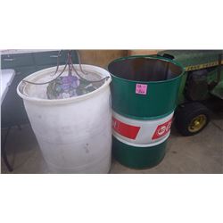 CASTRO BARREL, PLASTIC BARREL AND TIFFANY STYLE HANGING LAMP PLUS 2 HEAVYBASE RED TOP END TABLES