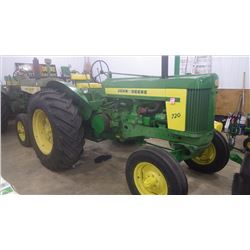 JOHN DEERE "720" GAS - ELECTRIC START STANDARD 520 MANUFACTURED DUAL HYDRAULICS SER # 7219386. THERE