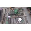 Image 4 : PALLET OF J.D. "720" - "730" PARTS, HYDRAULIC AND FRONT THREE WEIGHT ASSEMBLY