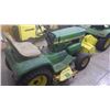 Image 6 : JD 112 GARDEN TRACTOR WITH MOWER ATTACHMENT RUNNING GOOD