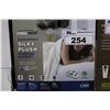 Image 1 : THERAPEUTIC ELECTRIC WARMING BLANKET QUEEN SIZE
