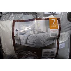 7 PIECE KING SIZED BED SET